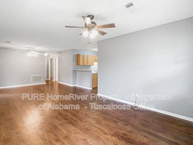 Foto del edificio - 2751 Meadowlark Ln
