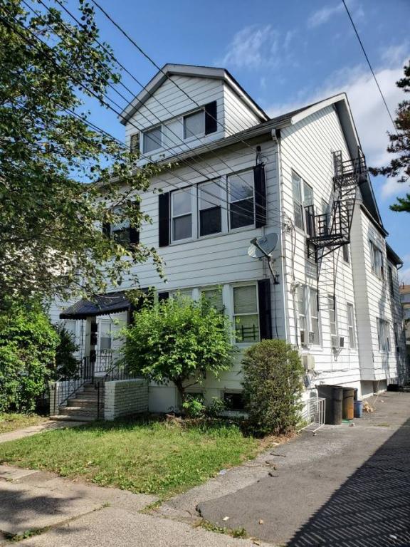 Building Photo - 401 Abington Ave