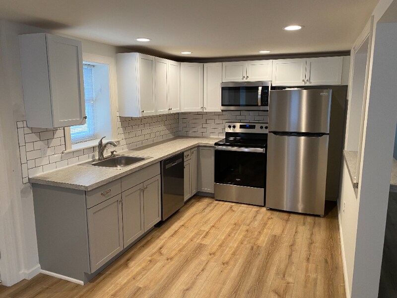 Foto principal - 604 Rohrerstown Rd