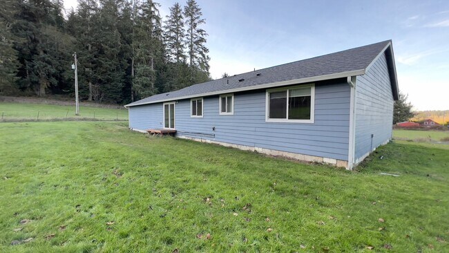 Building Photo - 89499 Youngs River Rd, Astoria, OR 97103