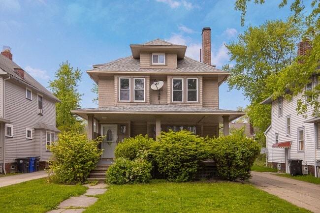 Foto del edificio - 4 BED 1 BATH SINGLE FAMILY HOME IN CLEVELAND!