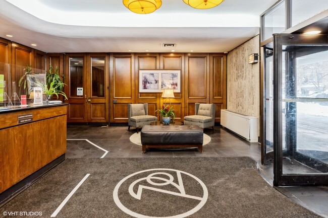 Foto del edificio - 720 W Gordon Terrace