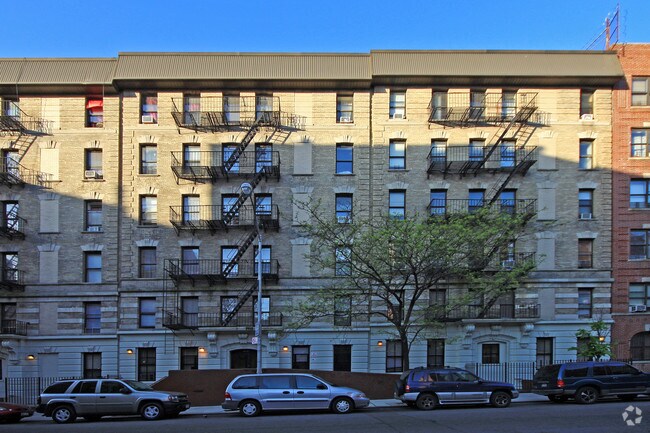 Foto principal - 226-228 W 111th St