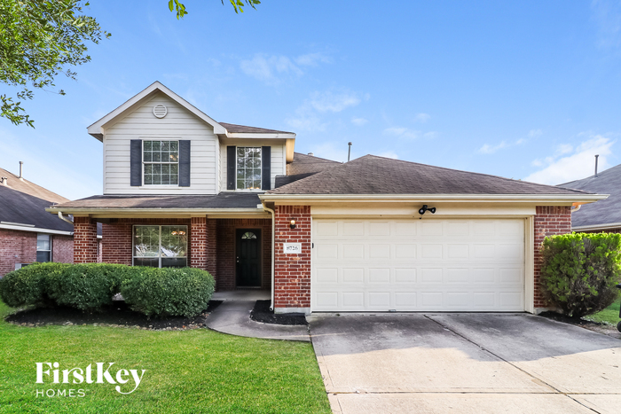 Foto principal - 8726 Elm Drake Ln