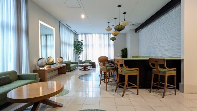Foto del edificio - 125 S Green St