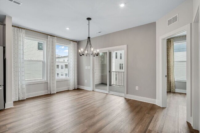 Building Photo - Spacious 3 Bedroom Condo Near VCU & VUU –  Most Utilities Included – $3,200/mo