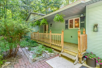 Building Photo - 5093 Jacks Trail