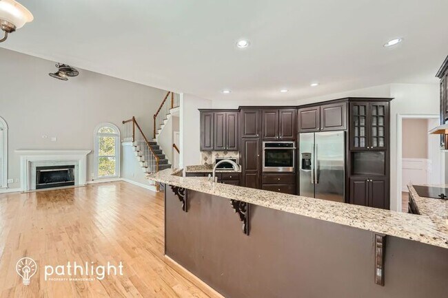 Building Photo - 4409 Cabinwood Turn