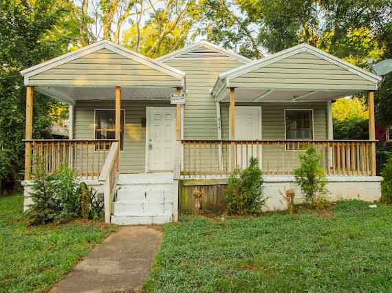 Foto principal - 824 42nd Pl N