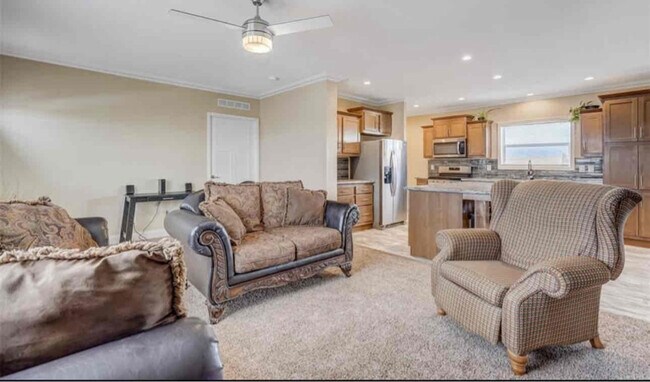 Foto del edificio - 7443 Little Chief Ct