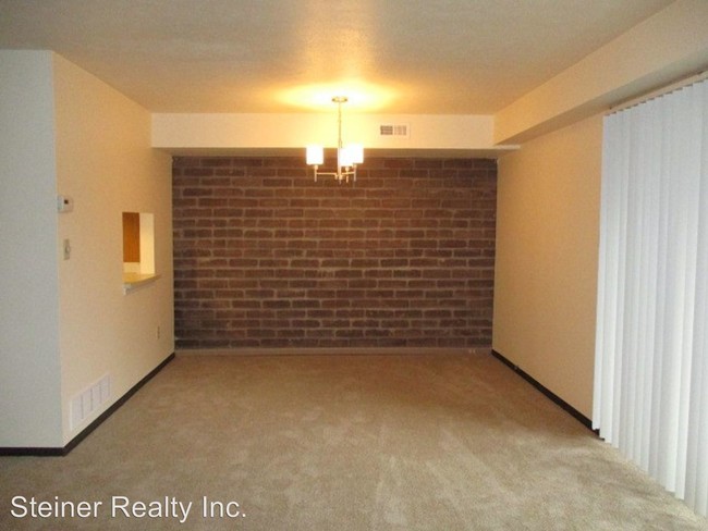 Foto del edificio - 516-520 Rebecca Ave