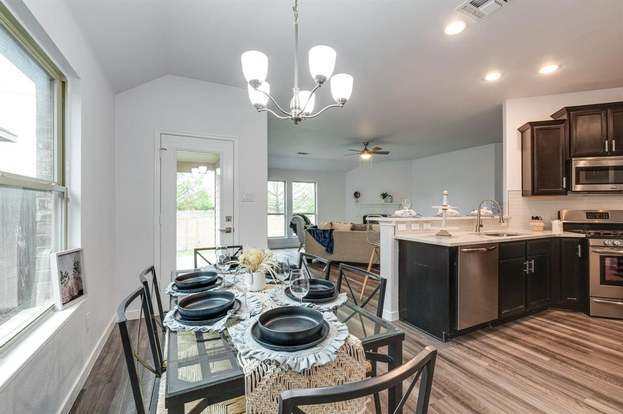 Foto del edificio - 1705 Lake Pine Dr