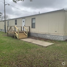 Building Photo - 302 Becky Ln