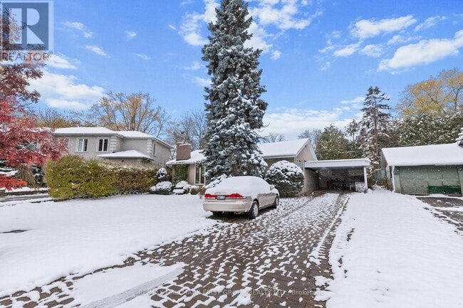 Building Photo - 11 Merredin Pl