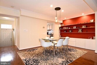 Building Photo - 5449 Grove Ridge Way