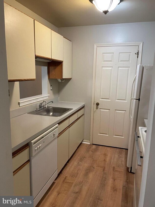 45 Le Ct, Chesterbrook, PA 19087 Room for Rent in Chesterbrook