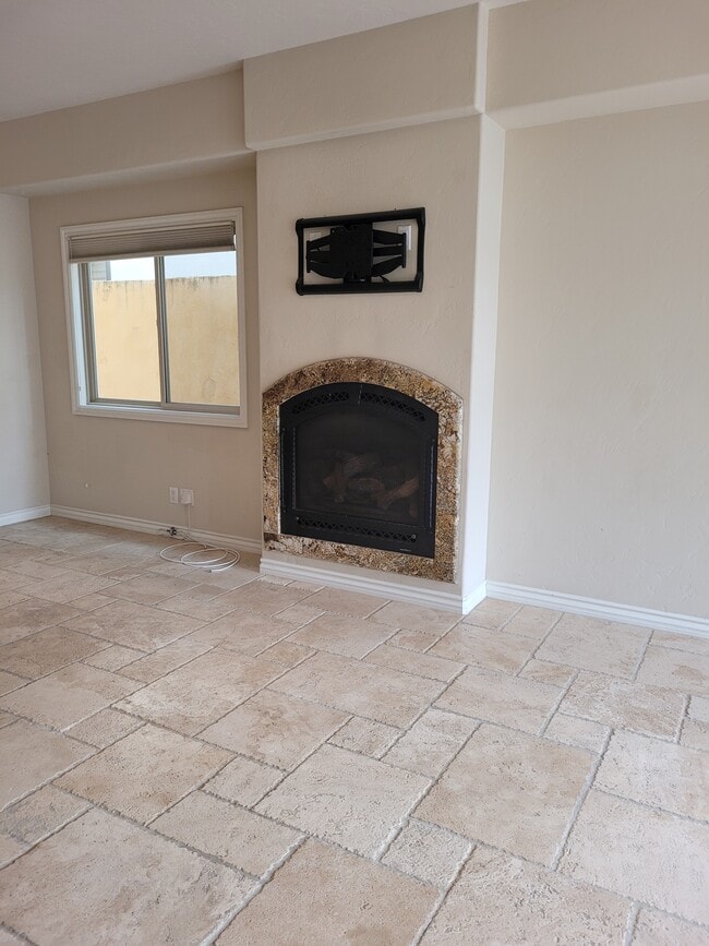 Living room with fireplace - 3312 Clay St