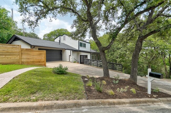 Building Photo - 8804 Mountain Ridge Dr