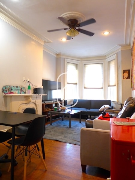 Primary Photo - 15 Wigglesworth St