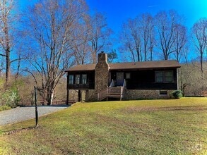 Building Photo - 3220 Union Mill Rd