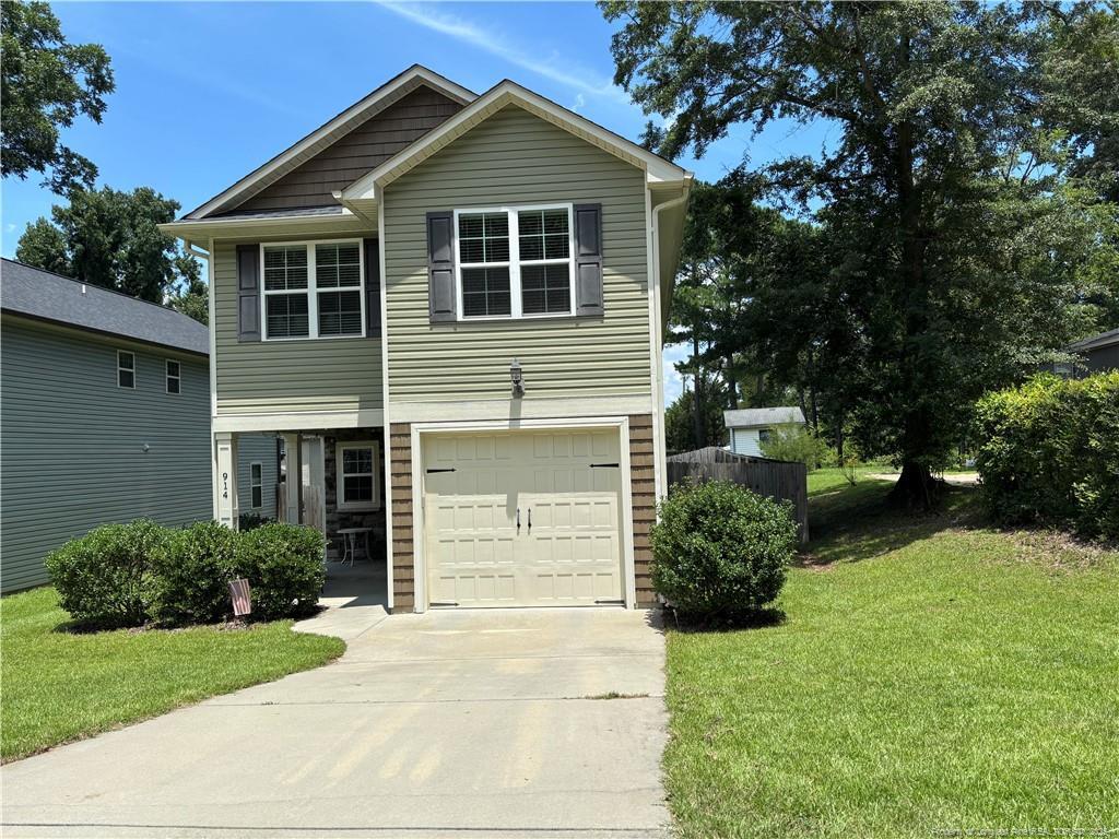 Foto principal - 914 W Rowan St