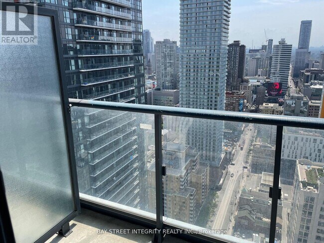 Photo du bâtiment - 251 Jarvis St