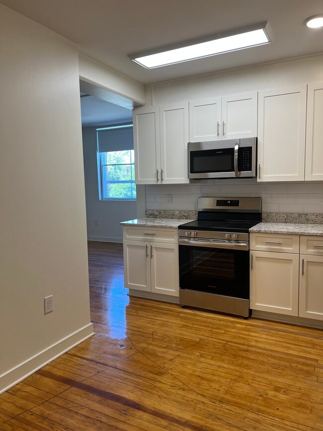 Unit 149 - Pulaski Lofts