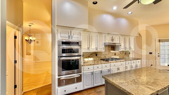 Foto del edificio - 21012 N 56th Ave