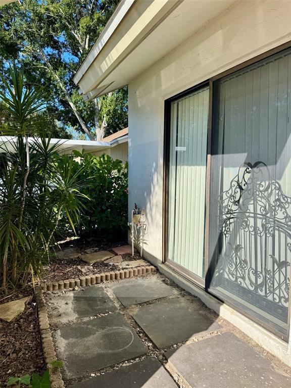 Foto del edificio - 5222 Myrtle Wood