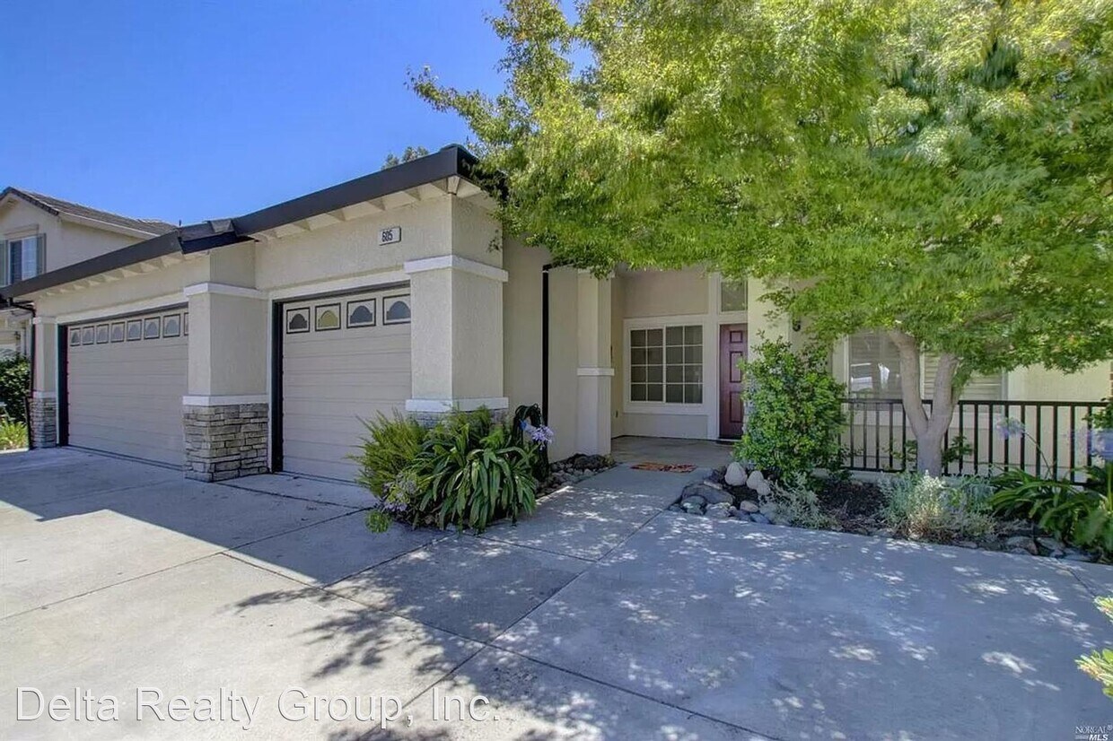 Primary Photo - 3 br, 2 bath House - 605 Gallery Ct