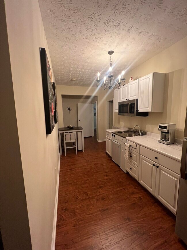 Foto del edificio - 4030 Hill Station Ct