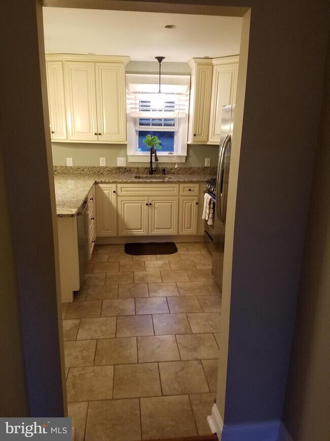 Foto del edificio - 227 Delview Ln
