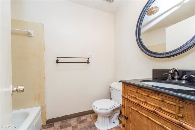 Building Photo - 3 br, 2 bath House - 3120 Preston Pl