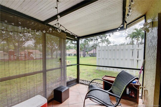 Foto del edificio - 1106 Maplewood Dr