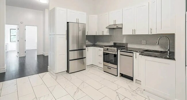 Building Photo - 11 Abingdon Square