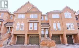 Building Photo - 50-50 Strathaven Dr