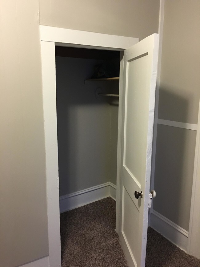 Foto del edificio - 421 7th St NW