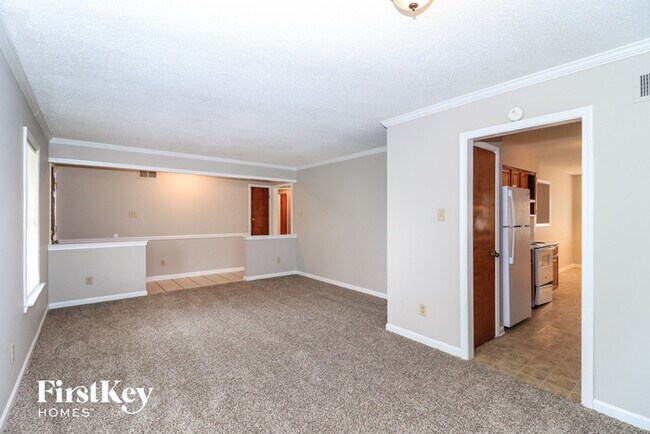 Foto del edificio - 7002 Rose Trail Dr