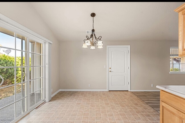 Building Photo - 1699 Nunnwood Ln
