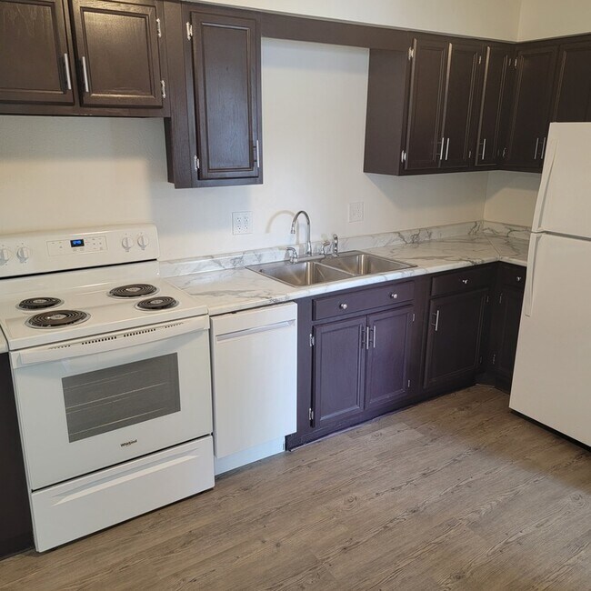 Foto del edificio - 205 SW Linden St