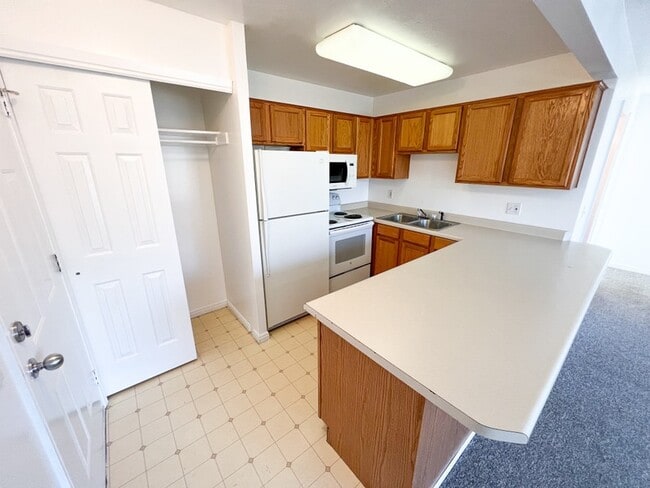 Photo - 717 S 600 E (Salt Lake City, UT) Townhome