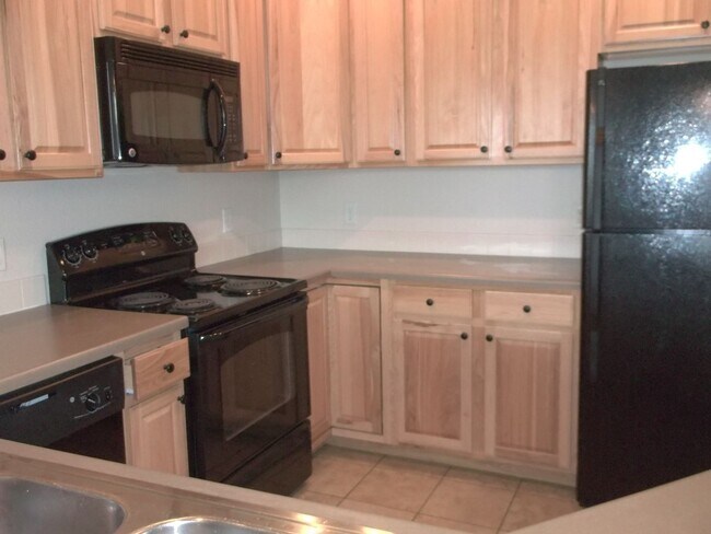 Foto del edificio - Spacious 2-Bed, 2-Bath Condo in Prime Fort Collins Location