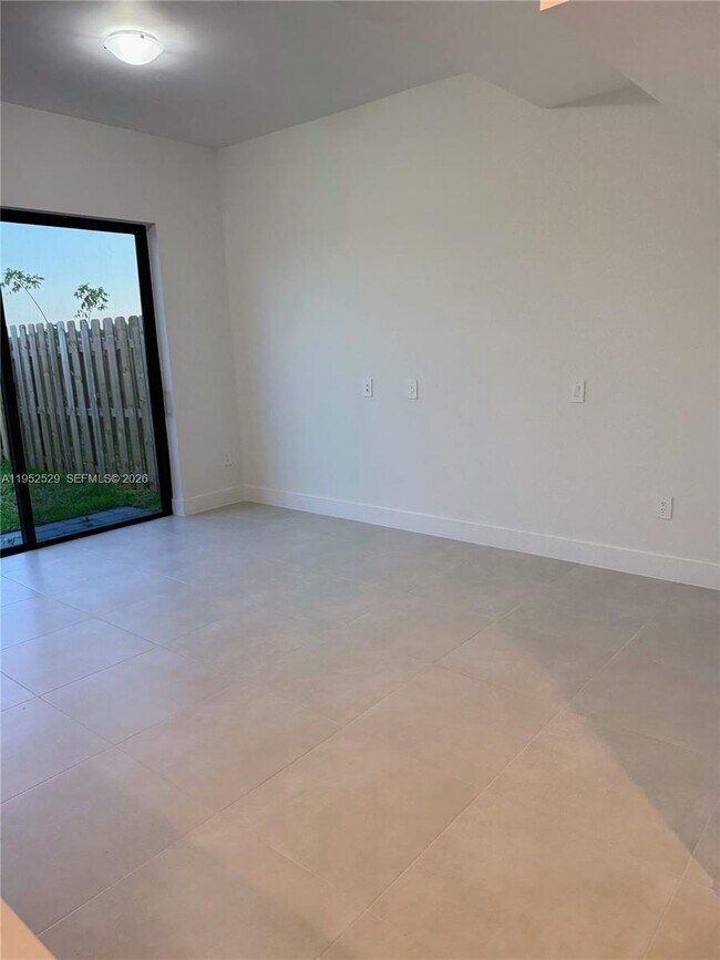 Foto del edificio - 18974 345 Ter