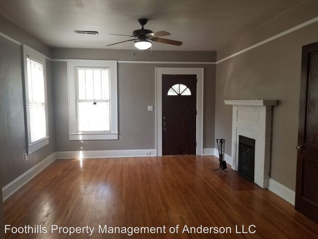 Building Photo - 3 br, 1 bath House - 1404 Park Ave