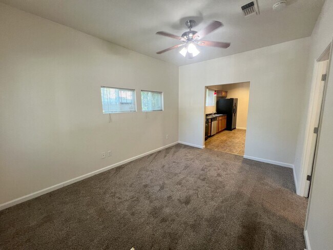 Foto del edificio - Beautiful 3 bedroom, 1 bathroom home locat...