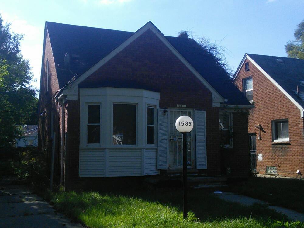 Primary Photo - 15351 Stout St