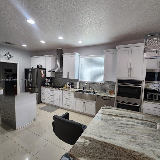 Building Photo - 4513 Seafarer Way