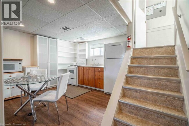 Photo du bâtiment - 250 E 27th St