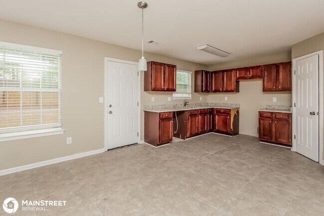 Building Photo - 3746 Natrona Ct, Ellenwood, GA 30294