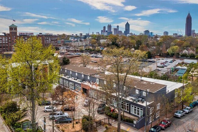 Foto del edificio - 675 Greenwood Ave NE